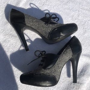 Black Oxford Heels